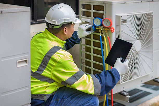 Professional Heat Pump Repair technician working in Violet, LA